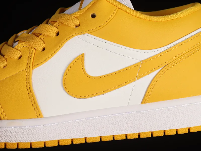All categories Air Jordan Jordan series basketball shoes Air Jordan 1 Low Z version Air Jordan 1 Low AJ1 Joe 1 white and yellow low-top cultural and leisure sports sneakers 553558-171